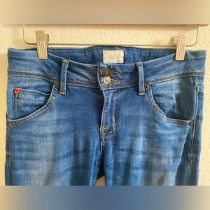 HUDSON JEANS - Size 27 - Beth Baby Boot
